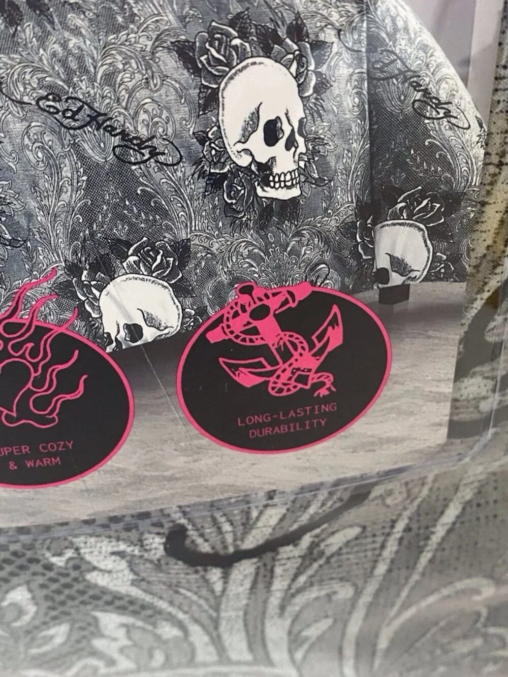 Ed Hardy check black happy